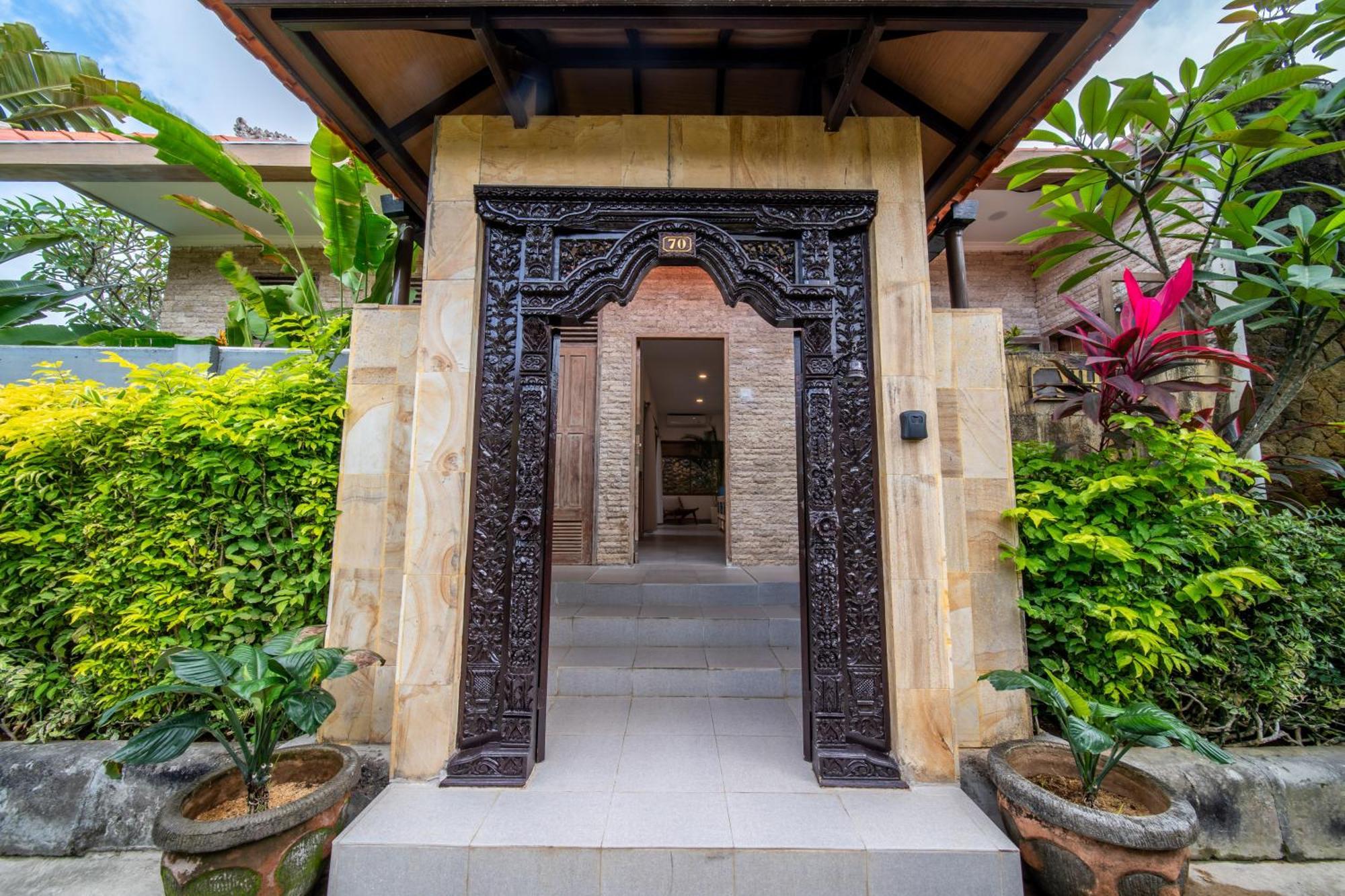 Tropical Villa Senang Uluwatu Εξωτερικό φωτογραφία